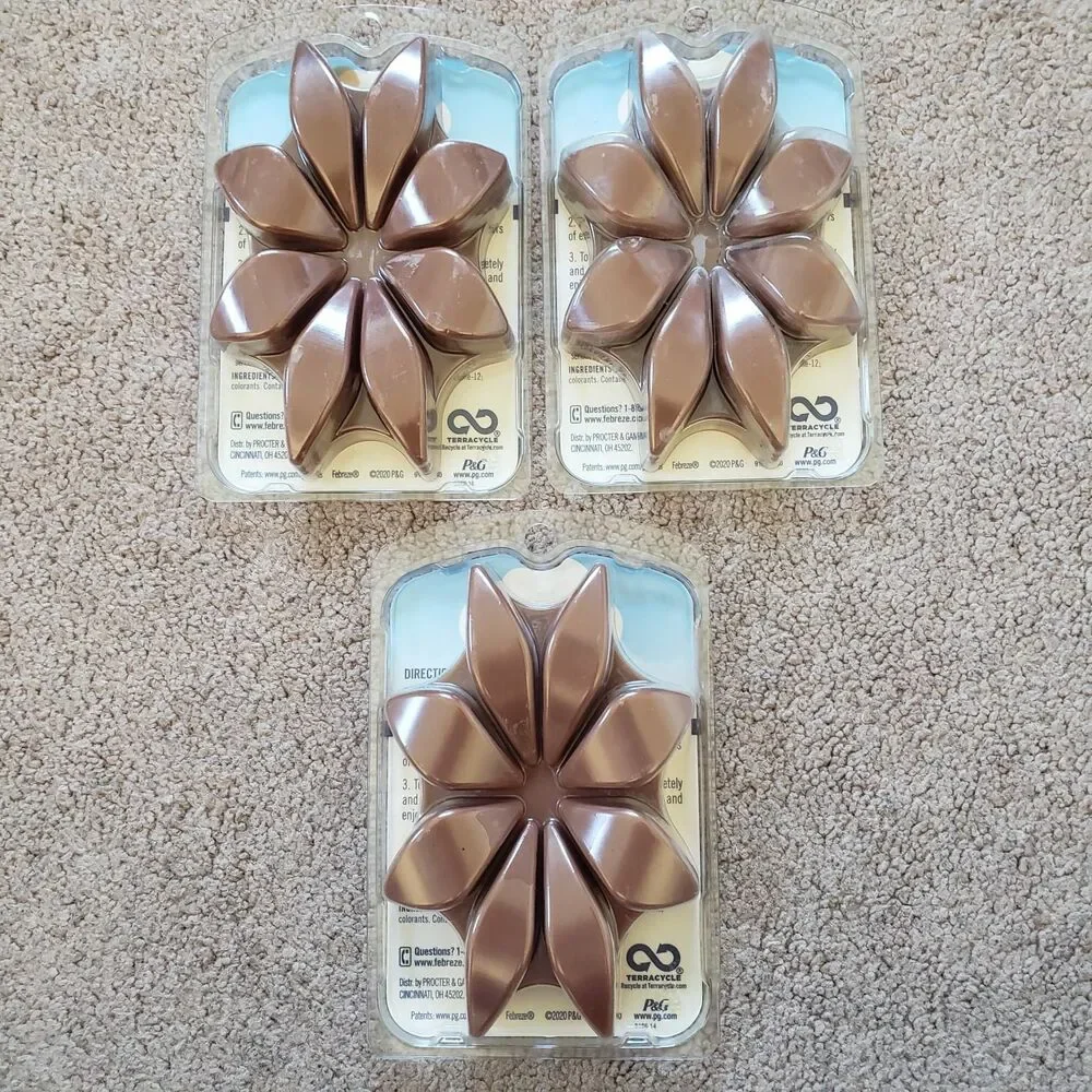 Lot Of 3 Febreze Wax Melt Air Freshener Wood Amber Oud Cedar 8 Refills Retired - Picture 2 of 3